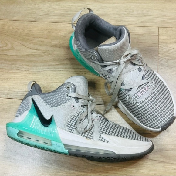 Nike LeBron Witness 7 Pewter/Mint Basketball Sneakers 8 main image 9